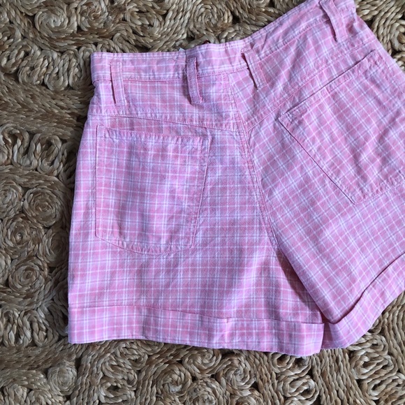 Vintage 90s pink and white plaid shorts 29” waist - Picture 5 of 8